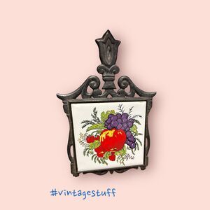 Vintage Seven Star Cast Iron Footed Tile Trivet Apple Grapes Strawberry Design